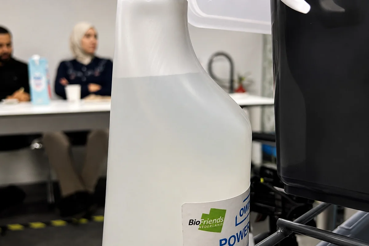 BioFriends: Achter de schermen van een schoonmaakrevolutie